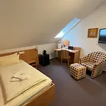 Am Steinertsee - Kassel-ost Отель