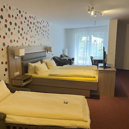 Hotel Am Steinertsee - Kassel-ost 2*