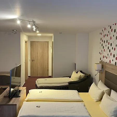 Hotel Am Steinertsee - Kassel-ost 2*