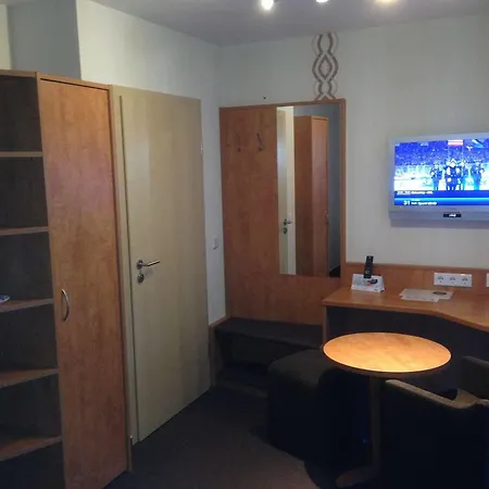 Am Steinertsee - Kassel-ost Hotel Kaufungen