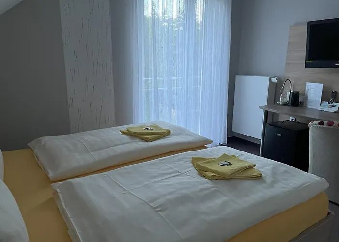 Am Steinertsee - Kassel-ost Hotel Kaufungen